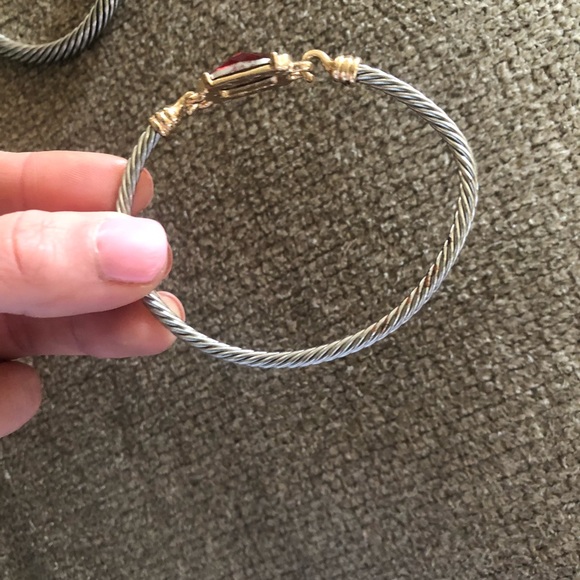 Clasp women’s bracelet - Picture 2 of 3